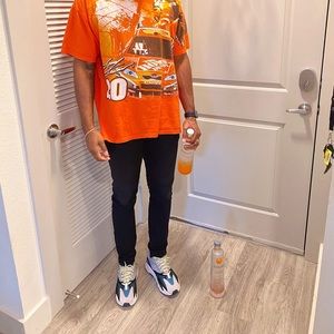 Meet your Posher, Chase